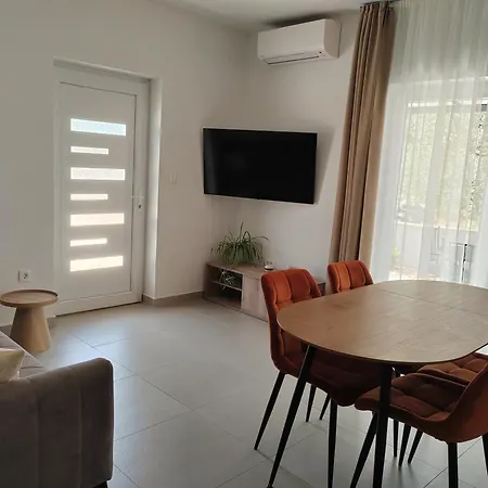 Romanca Διαμέρισμα *